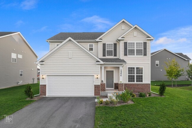 Building Photo - South Naperville Executive Style Rental