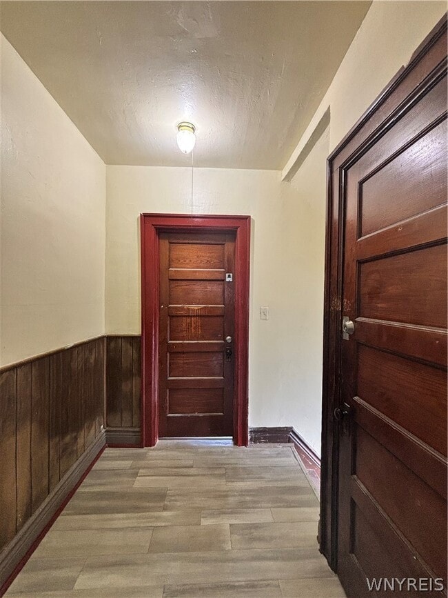 Photo - 215 Ludington St
