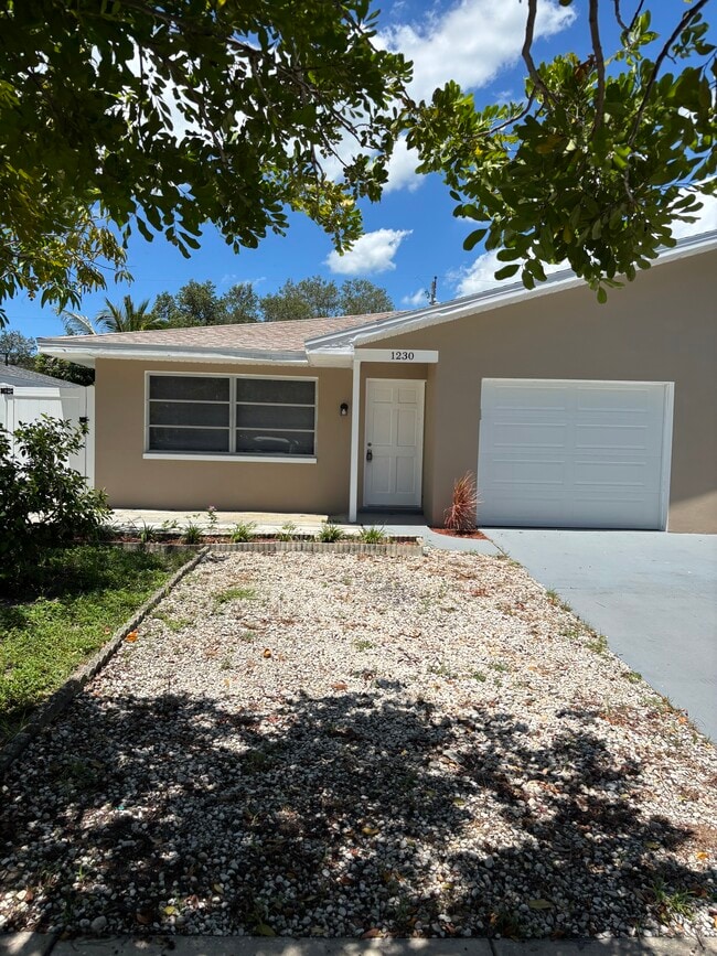 Building Photo - 1230 Amble Ln Rental