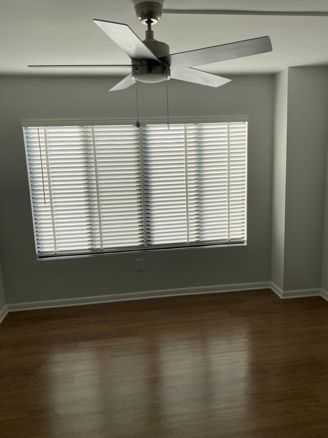 Photo - 1600 Park Cir