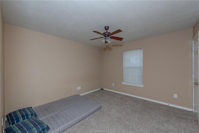 1433 Western Oaks Ct
