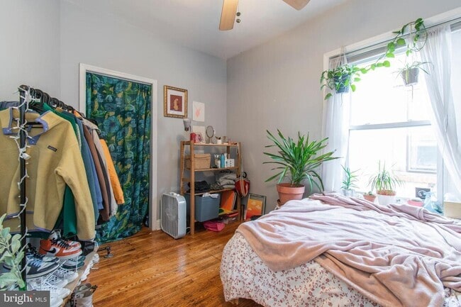 Building Photo - 1613 W Diamond St Unit 3 Rental