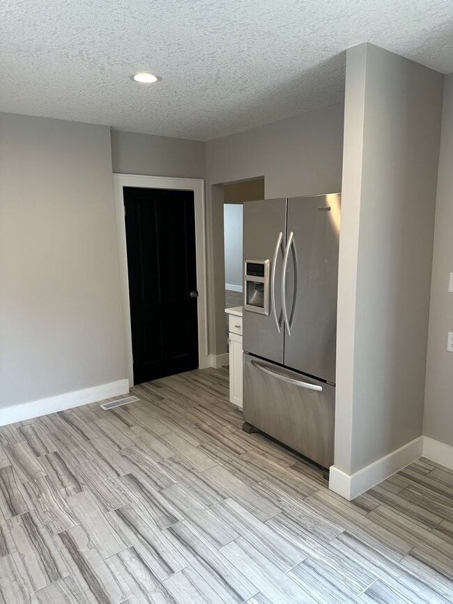 Photo - Hickory Duplex Unit 823