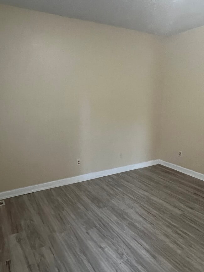 Photo - 2419 Benton St Unit 2419 Apt A
