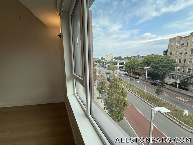 55 Brighton Ave Unit 313
