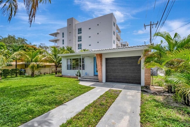 Building Photo - 517 S 19th Ave Rental
