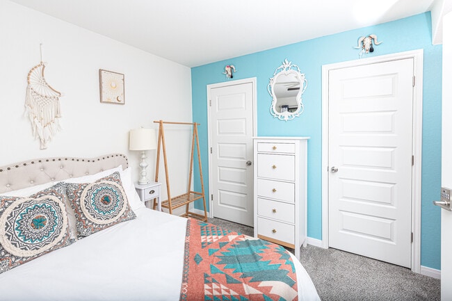 228 Mar Hill St