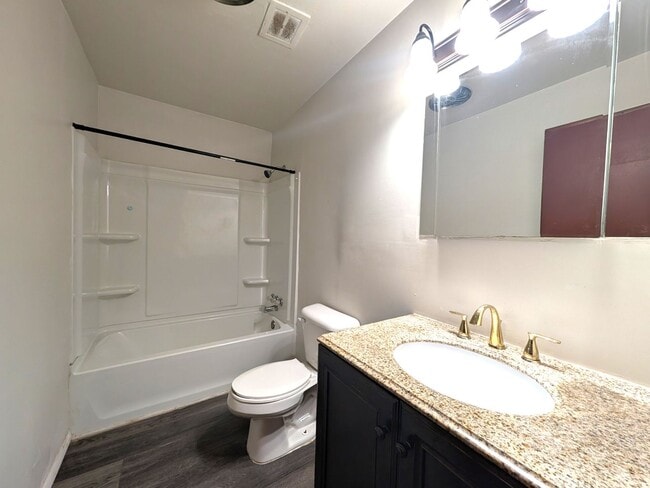 Photo - 1713 Niblick Ave NW