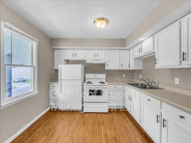 Photo - 1909 Chateau Dr