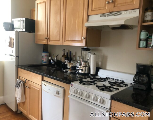 Photo - 1189 Commonwealth Ave Unidad 6