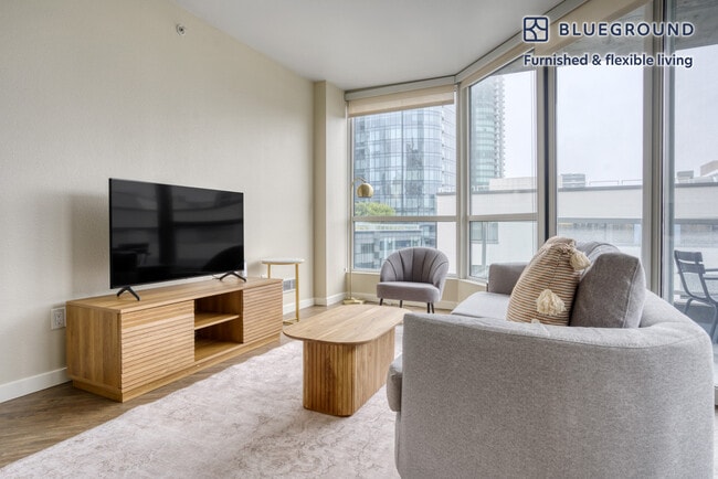 Photo - 388 Beale St Unit FL10-ID774