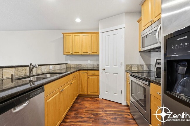 Photo - 5616 NE 74th Ct