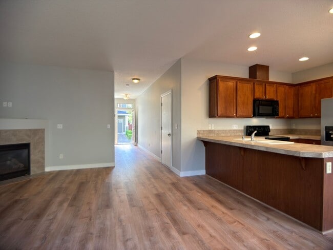 Photo - 3608 NE 42nd St