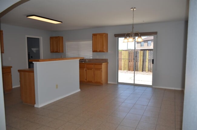 Photo - 520 Gandara Dr