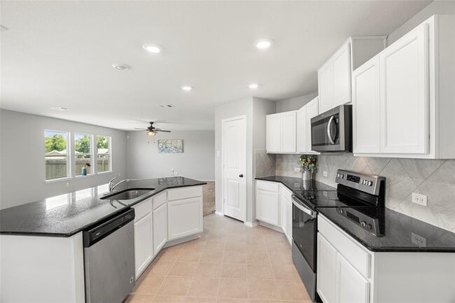 Photo - 117 W Point Way