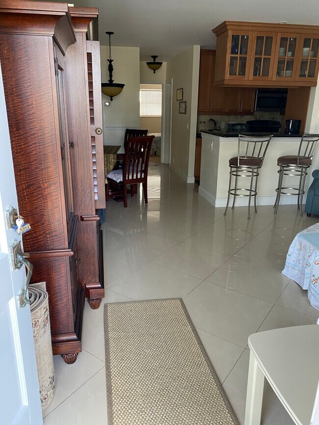 Photo - 467 Golden Isles Dr Unit 302