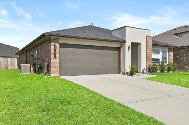 Photo - 7915 Murciana Dr