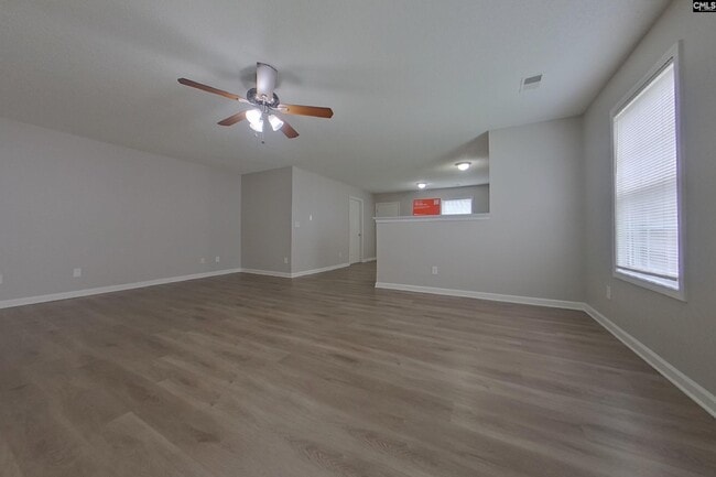 Photo - 404 Castle Ridge Dr