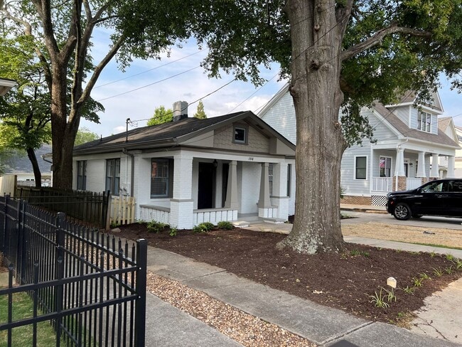 Photo - 1565 Walker Ave