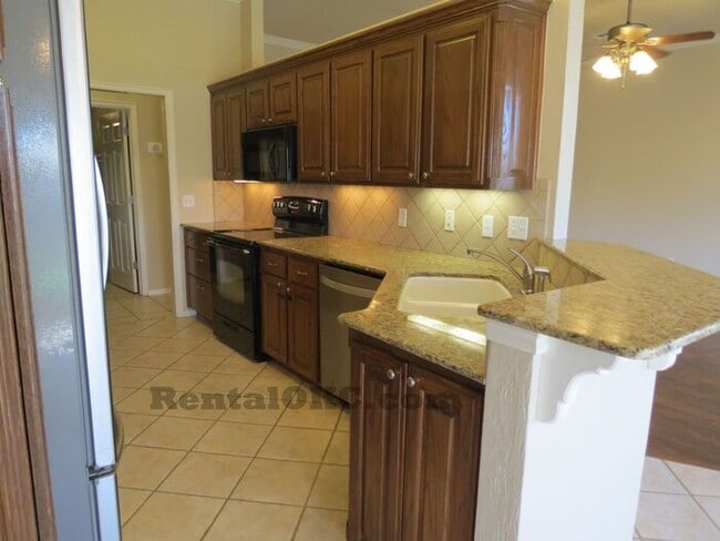 Photo - Moore 3/2 bed plus office and a storm shelter! Great schools, great access!