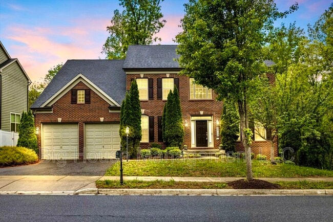 Photo - 3713 Chancelsors Dr