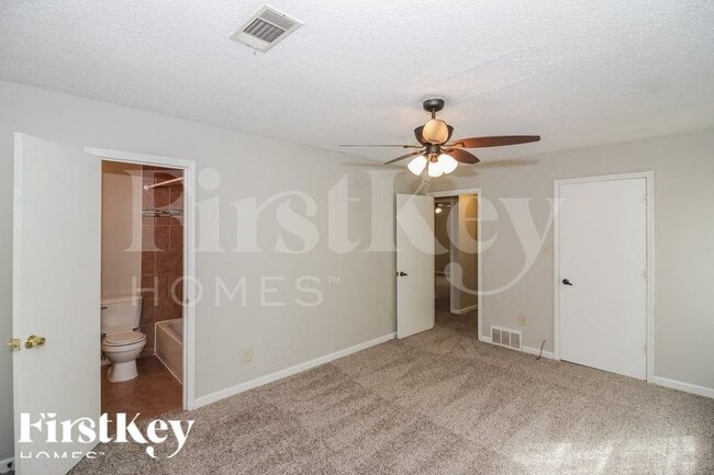 Photo - 6614 Red Birch Dr