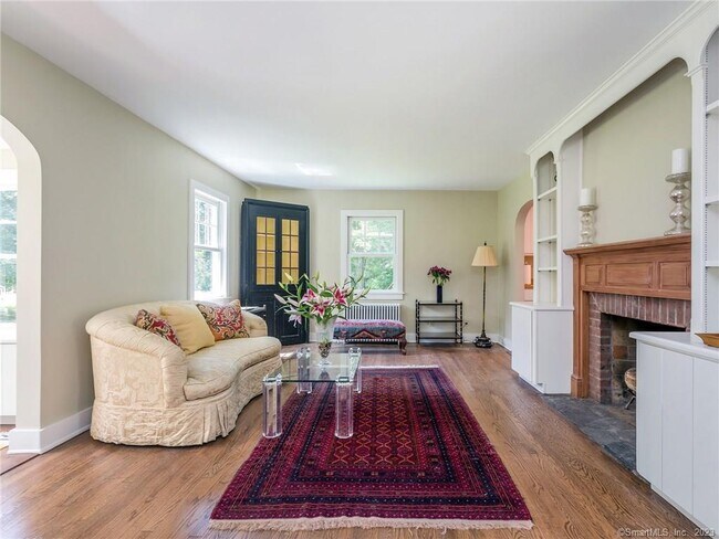 Photo - 33 Washington Ave