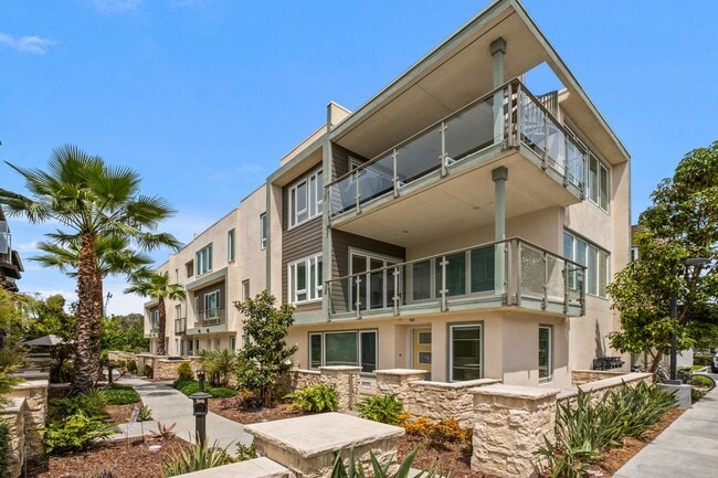 Building Photo - Light and Bright Home in Dana Point Near Doheny Beach!