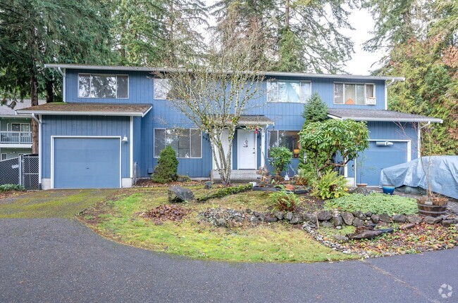 Building Photo - Spacious 3 Bedroom Home in Bremerton!