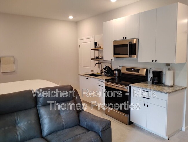 Photo - 1035 Manorhaven Dr Unit Studio Apt.