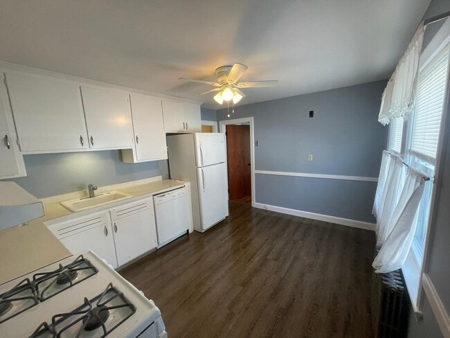 Photo - 23 Thayer St Apartments Unit 1