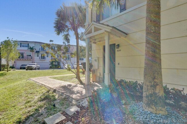 Building Photo - 3600 NW 5th Terrace