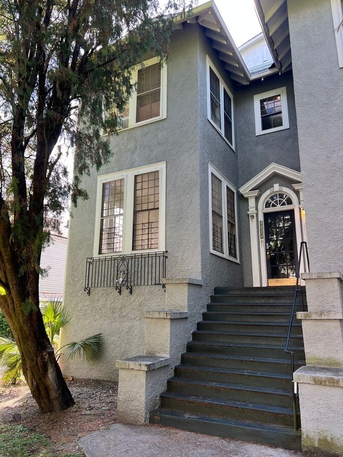 Photo - Newly Renovated 3 Bed, 2 Bath Near Campus Unit E - Rear