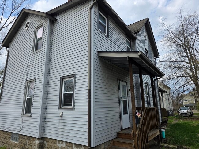 Photo - 497 Sumner St
