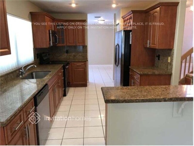 Photo - 611 SW 178th Way