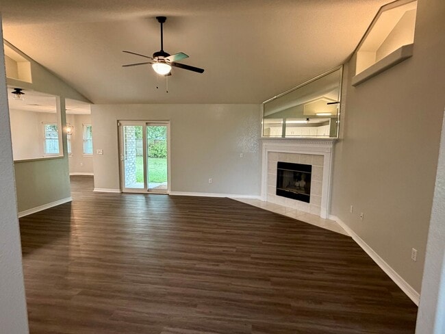Photo - 4633 Ridge Pointe Dr