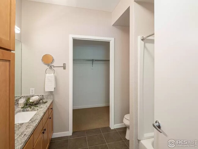 Master bath - 2850 E College Ave Unit 107