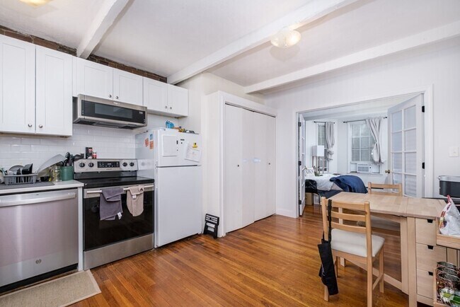 Building Photo - 4 Wigglesworth St Unit 1 Rental