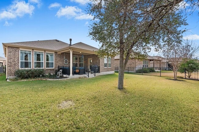 Photo - 704 Archer Ln