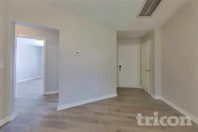 Photo - 118 Taylor Knoll Way