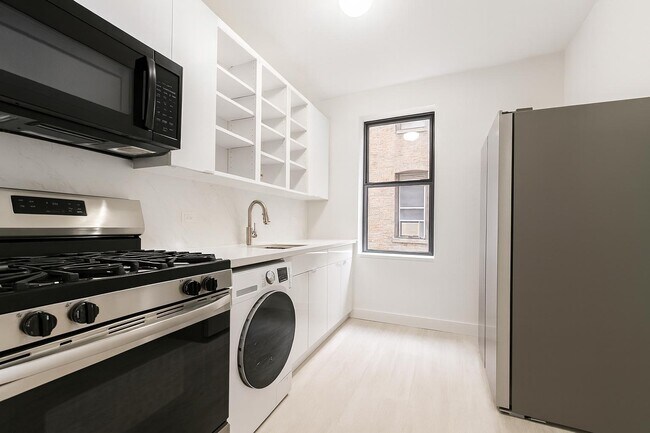 Photo - 3415 Broadway Unit 3N