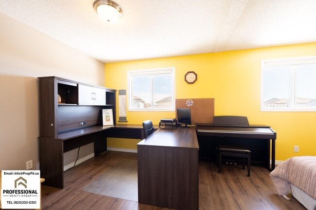 Photo - 1863 119 St SW