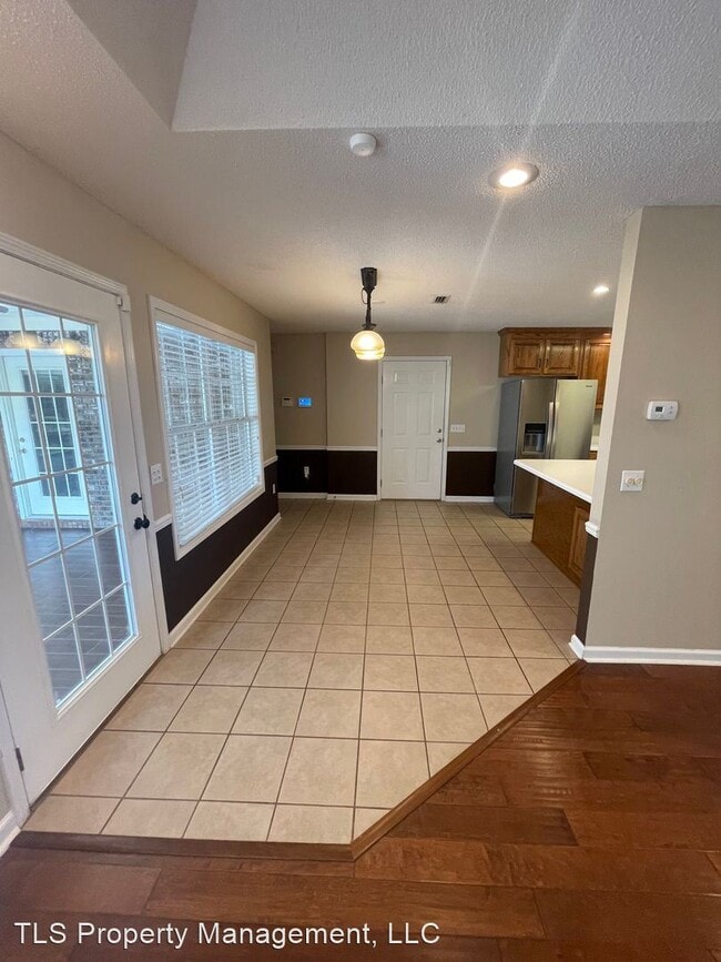 Photo - 3 br, 2 bath House - 112 Sioux Street