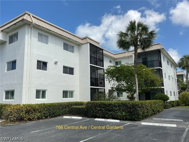 Building Photo - 766 Central Ave Unit 312