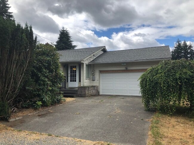 Photo - Charming & Clean Home in the Heart of Lacey!