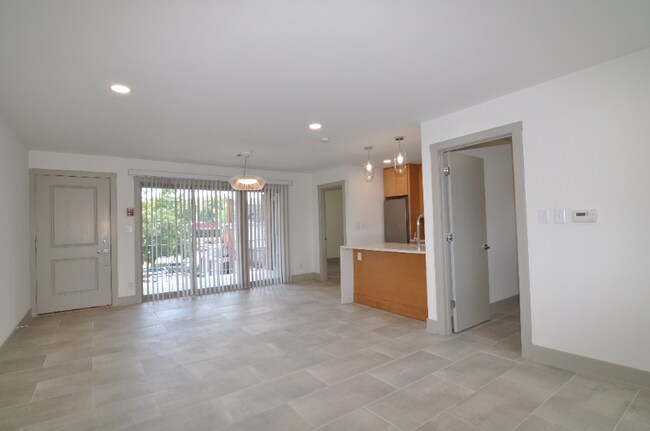 Photo - 924 10th Ave Unit 5