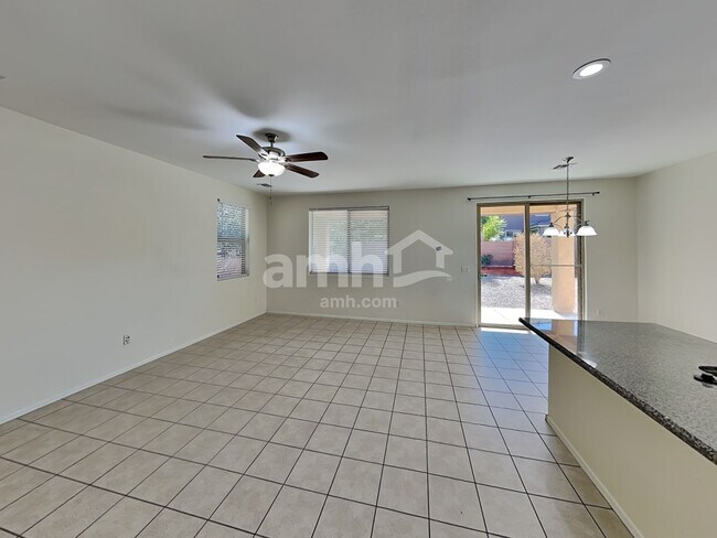 Photo - 207 W Calle Matraca