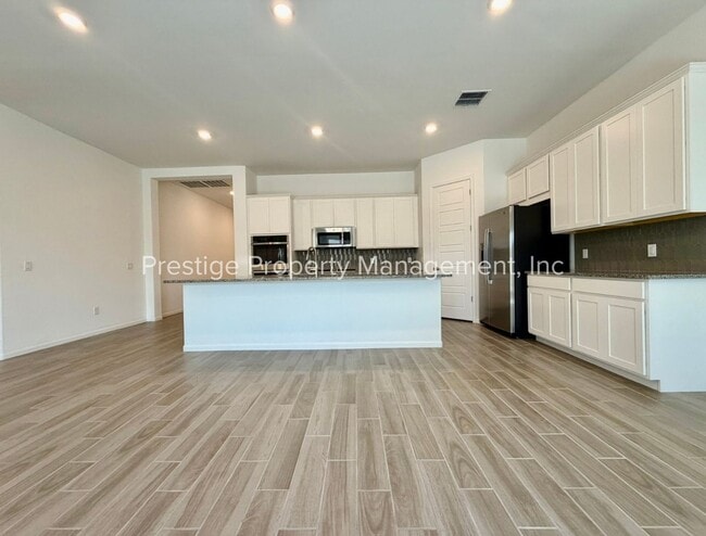 Photo - 10848 W Yates Ln