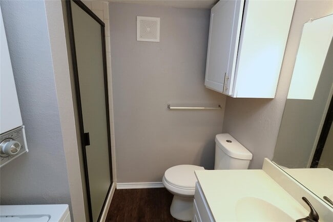 Photo - 9831 Walnut St Unit P308
