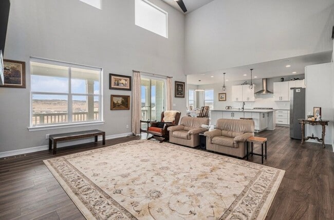Photo - Castle rock 4 Bed 4 Bath luxury Home!!